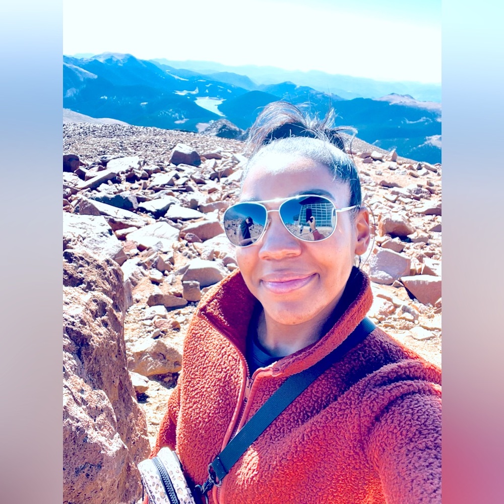 Meet your Posher, Jacqueline